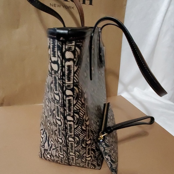 2PC New Coach Set Authentic - Picture 3 of 7